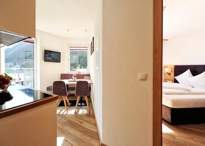 Amaris Apartments